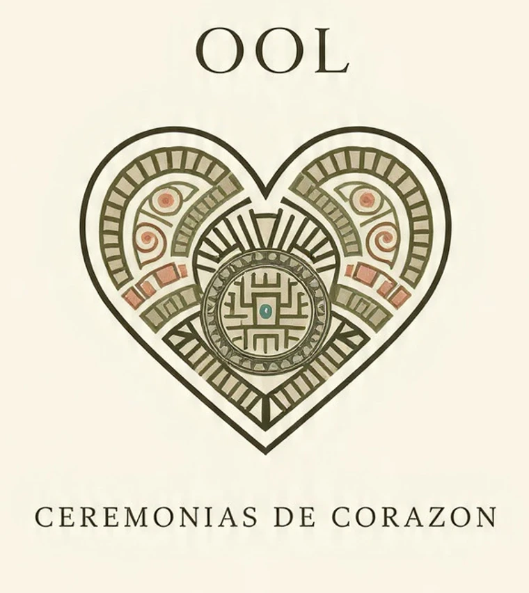 Logotipo de OoL Experiences: un corazón maya con greca, espirales y un glifo central en turquesa